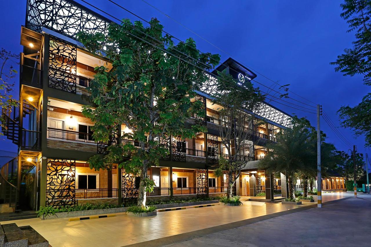 The Vega Resort Chonburi Extérieur photo